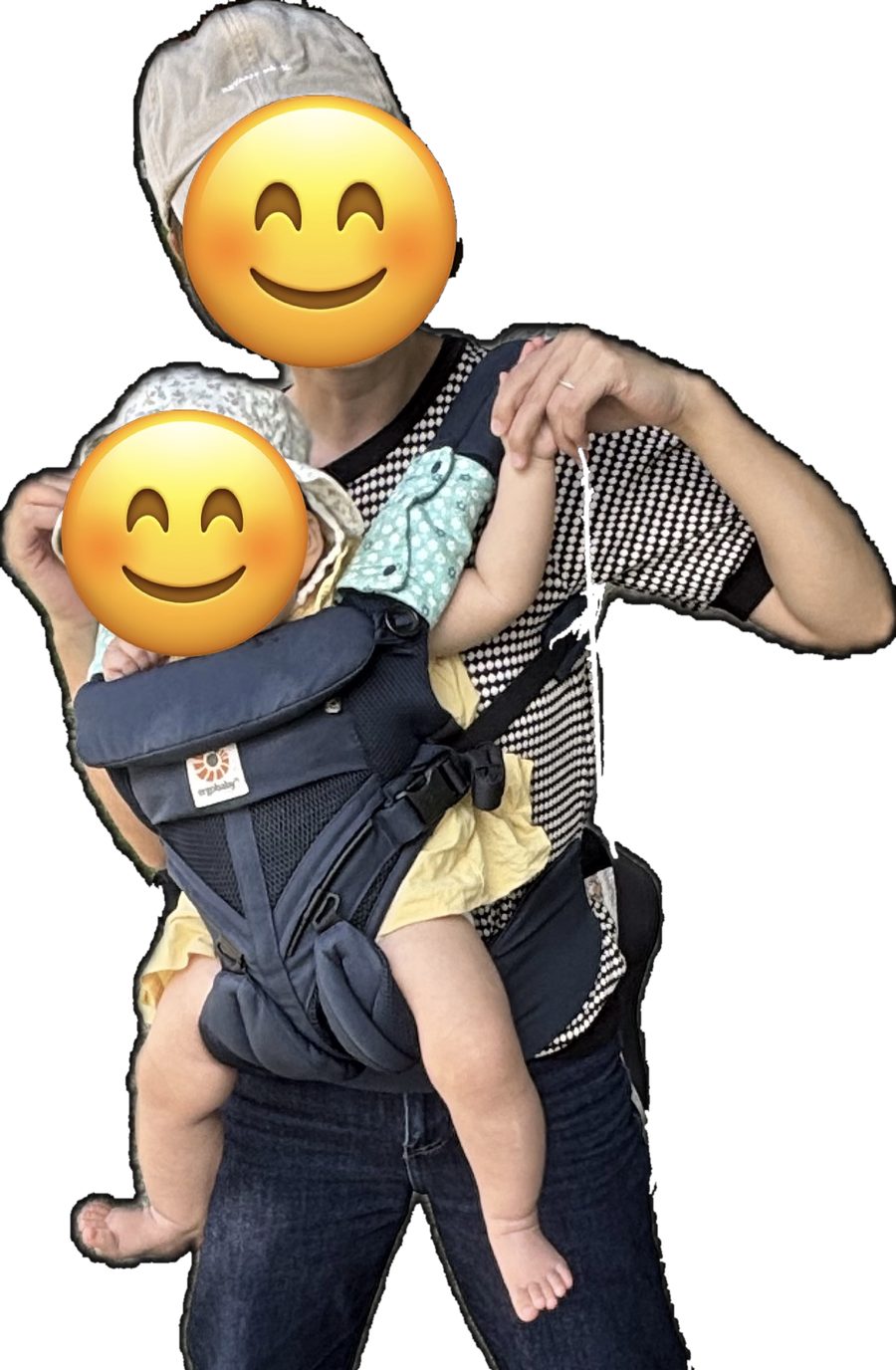 エルゴ オムニ360 クールエアで赤ちゃんを抱っこしているところ（斜めから）